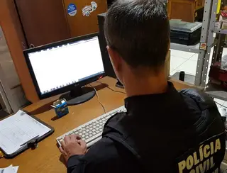 Homem é preso em Patos acusado de armazenar vídeos de sexo envolvendo crianças