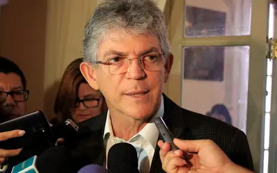 Após derrota nas urnas, Ricardo Coutinho pede desistência de recurso no TSE