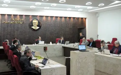 2ª Câmara do TCE julga irregulares contas dos vereadores de Fagundes ao apreciar pauta com 111 processos