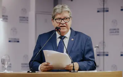 Governador João Azevêdo diz que ainda é cedo discutir candidatura ao Senado